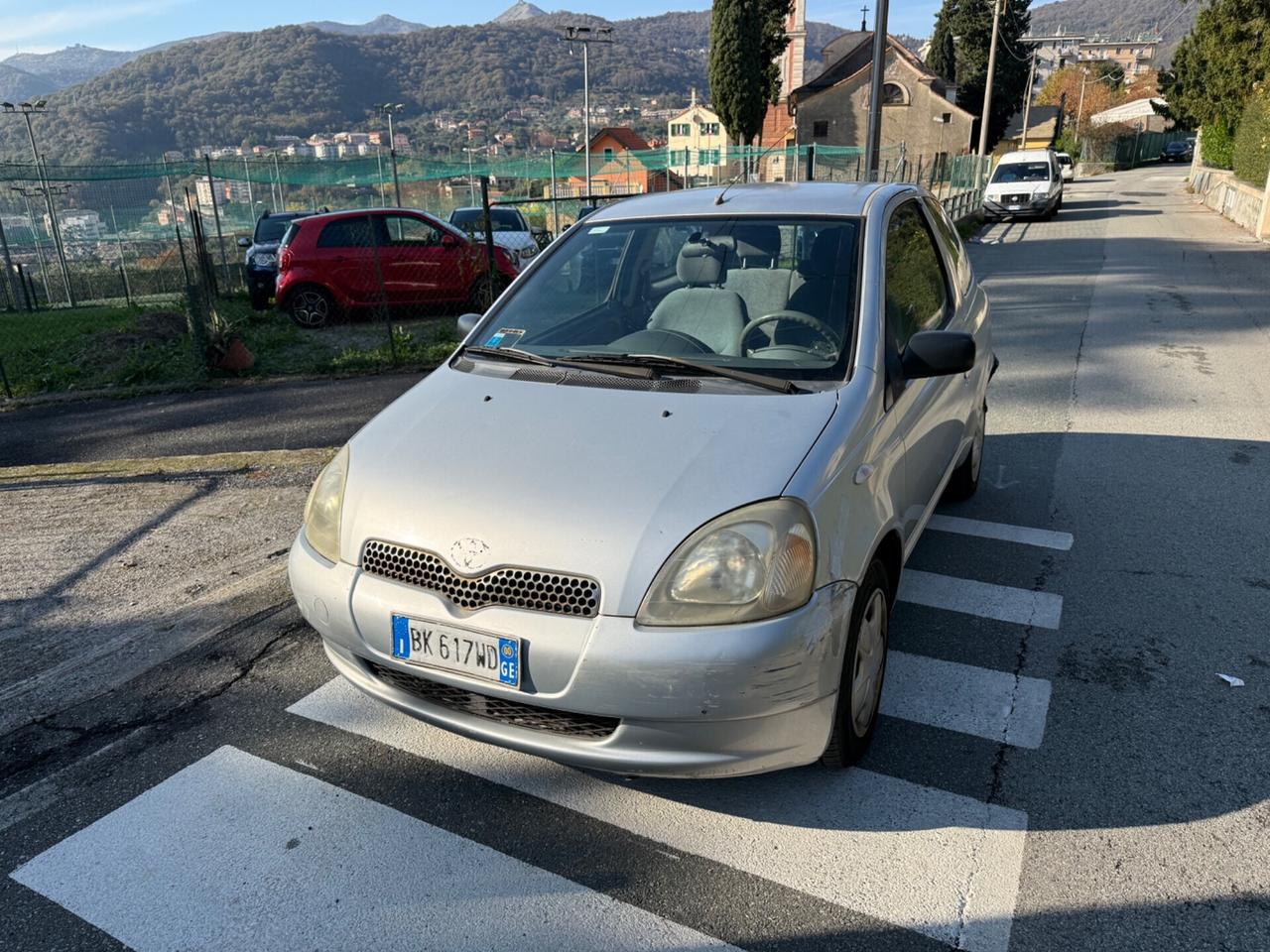 Toyota Yaris 1.3i 16V cat 5 porte aut. Sol