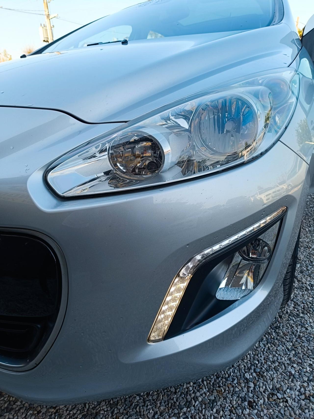 Peugeot 308 1.6 8V e-HDi 112CV Stop&Start robotiz. 5p. Allure