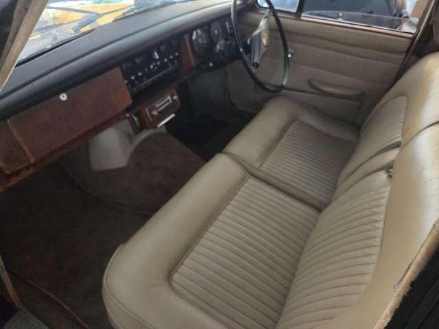 Jaguar Daimler SALOON 250 V8