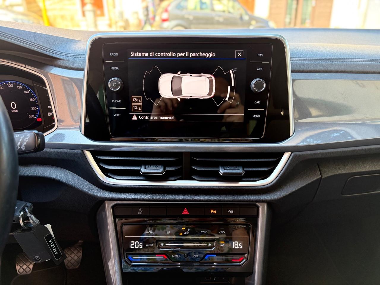 Volkswagen T-Roc 2.0 TDI Style FULL/LED/NAV