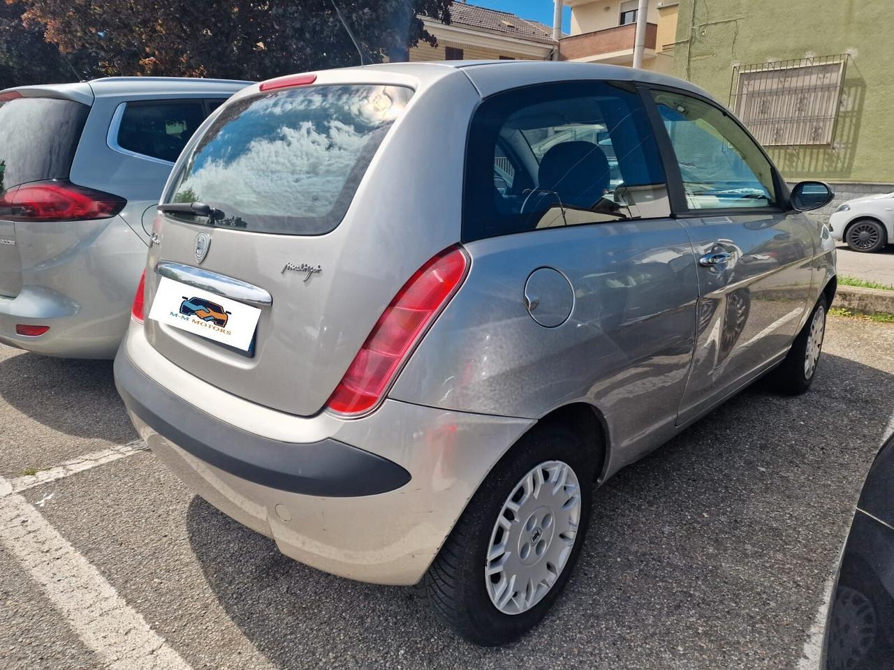 Lancia Ypsilon 1.3 Multijet ADATTA NEOPATENTATI