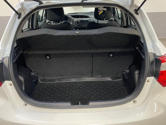 TOYOTA Yaris 1.5 Hybrid 5 porte Business