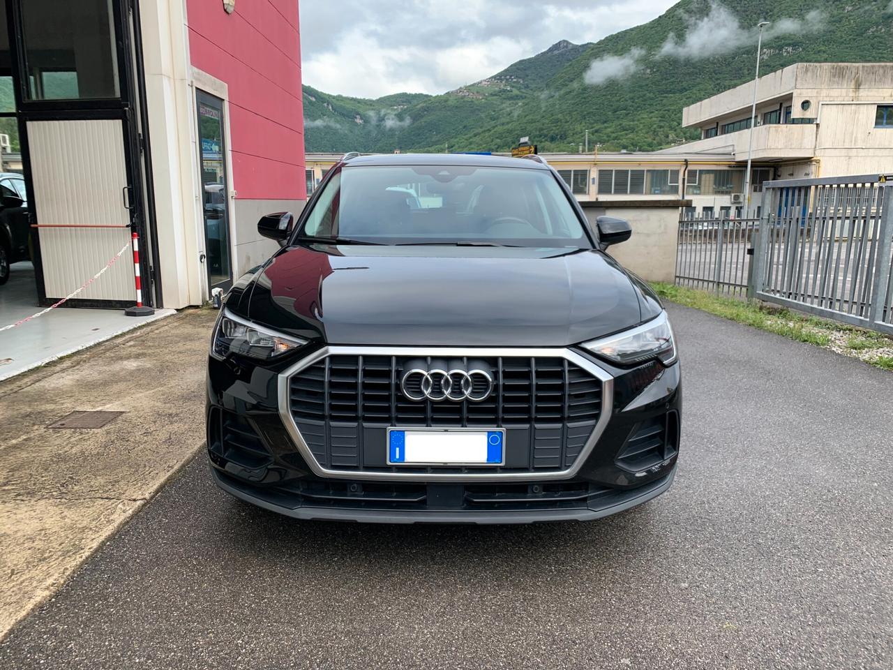 Audi Q3 35 TFSI S tronic Business