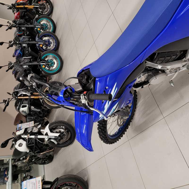 Yamaha YZ 125 - 2025