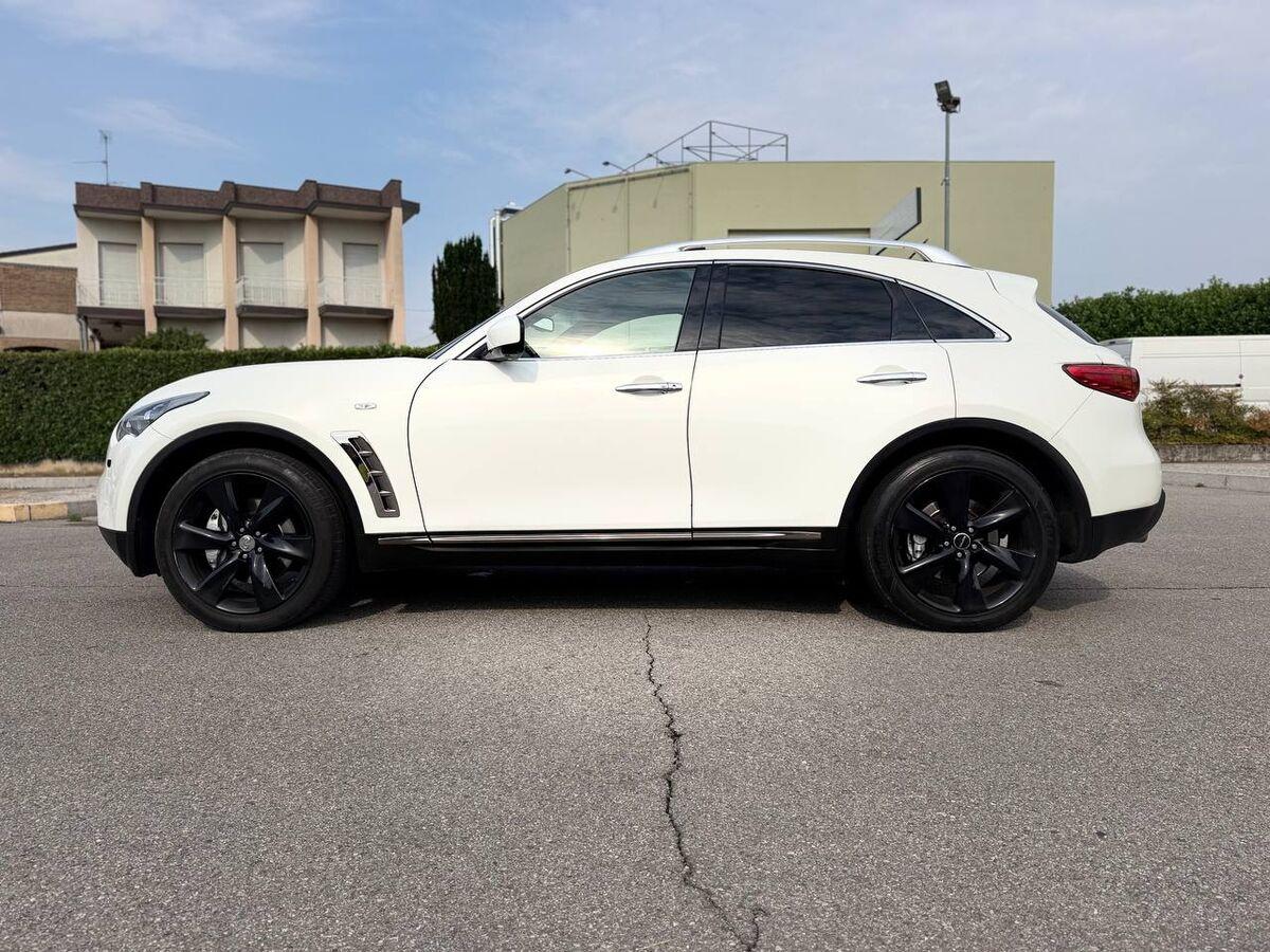 Infiniti QX70 (FX) 3.0d V6 S Premium awd auto