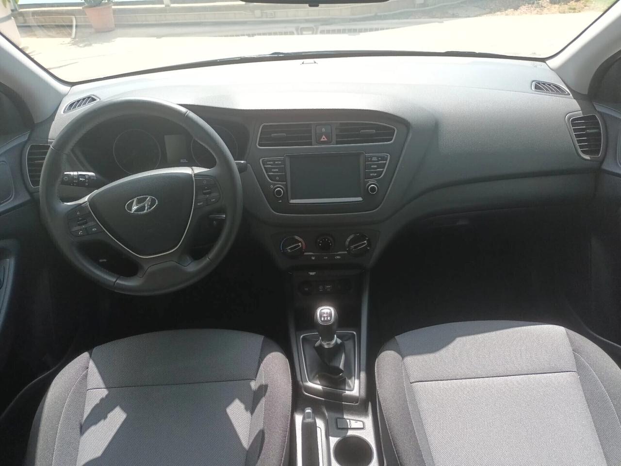 Hyundai i20 GPL 1.2 Connect Line MPI 75 CV