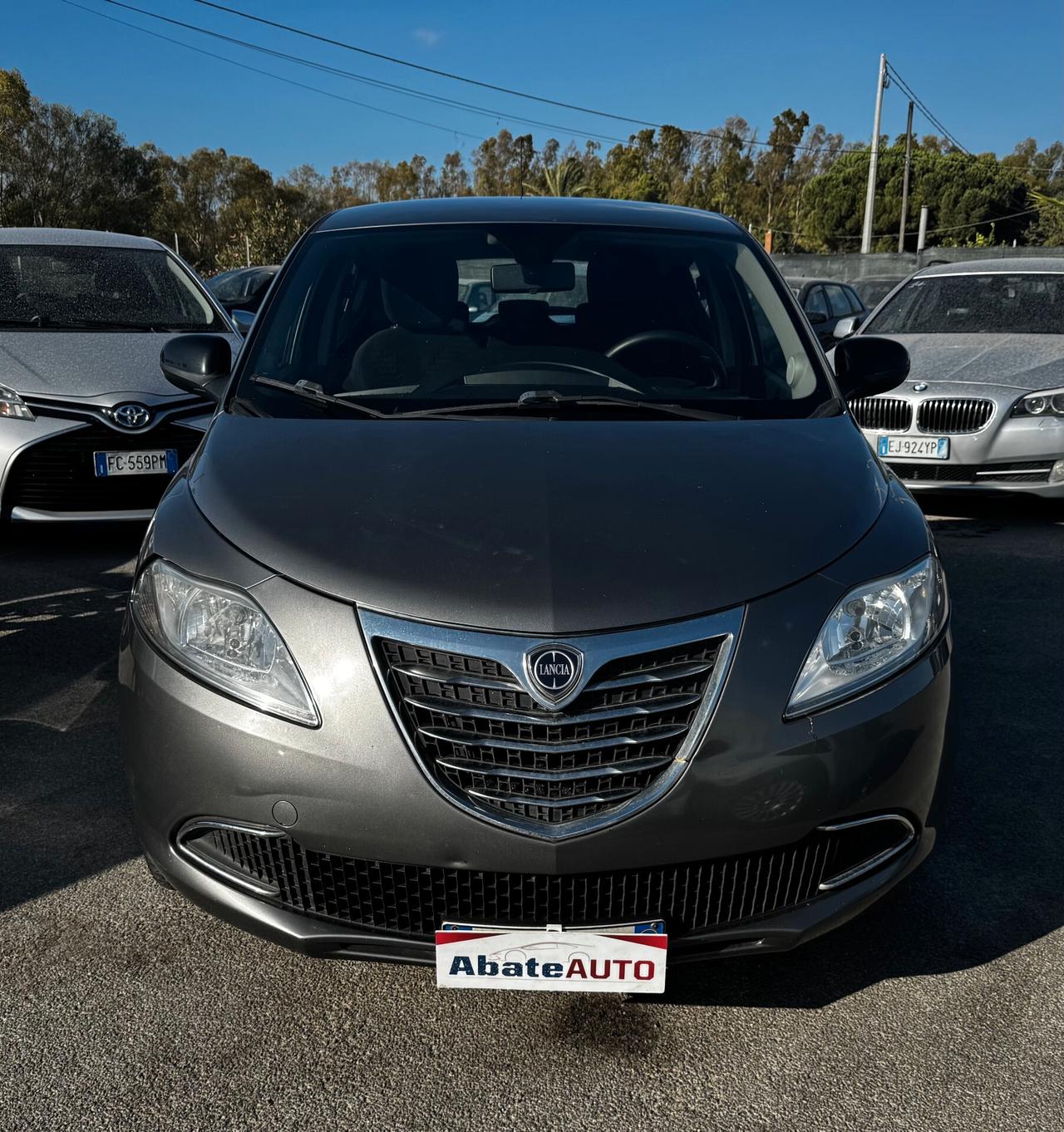 Lancia Ypsilon 1.2 69 CV 5 porte S&S Silver