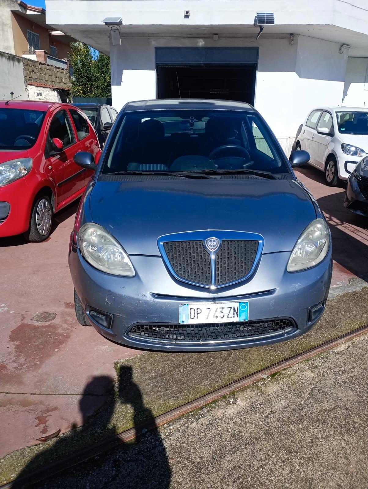 Lancia Ypsilon 1.2 Gpl