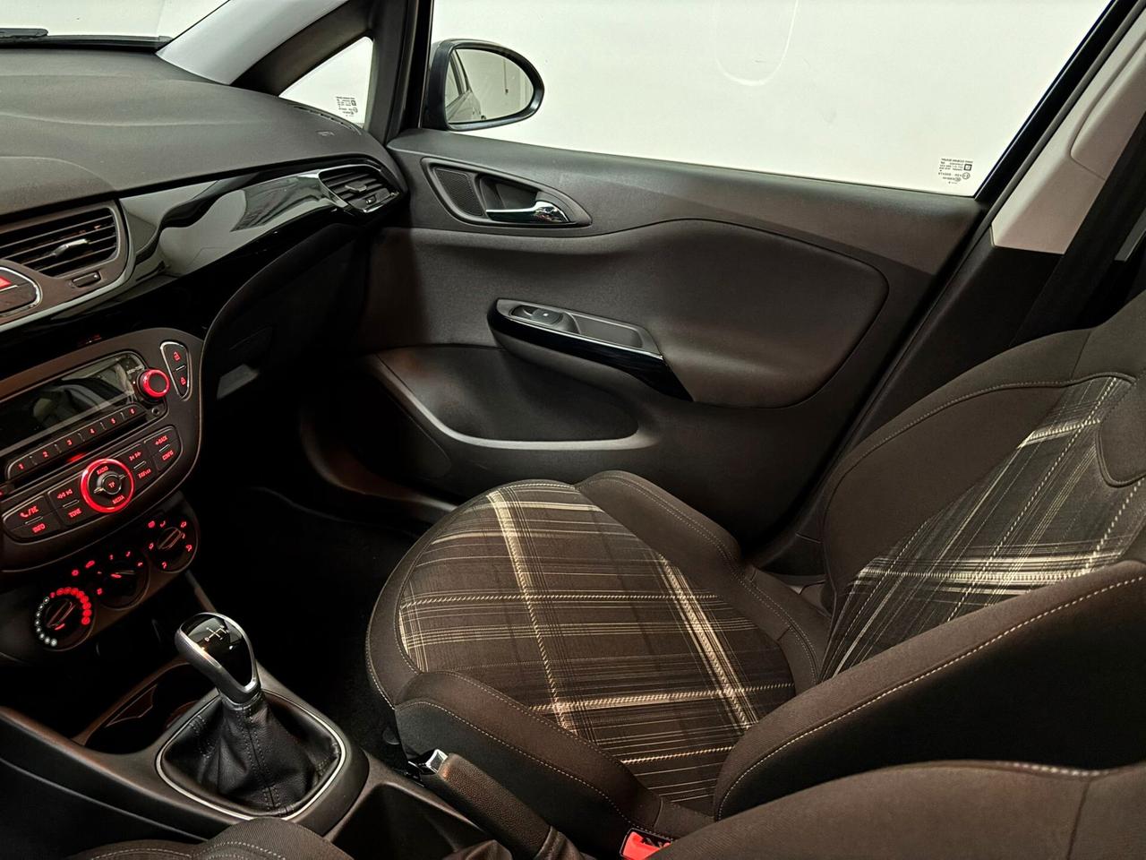 Opel Corsa 1.4 90CV Start&Stop aut. 5 porte 10.500 KM!!