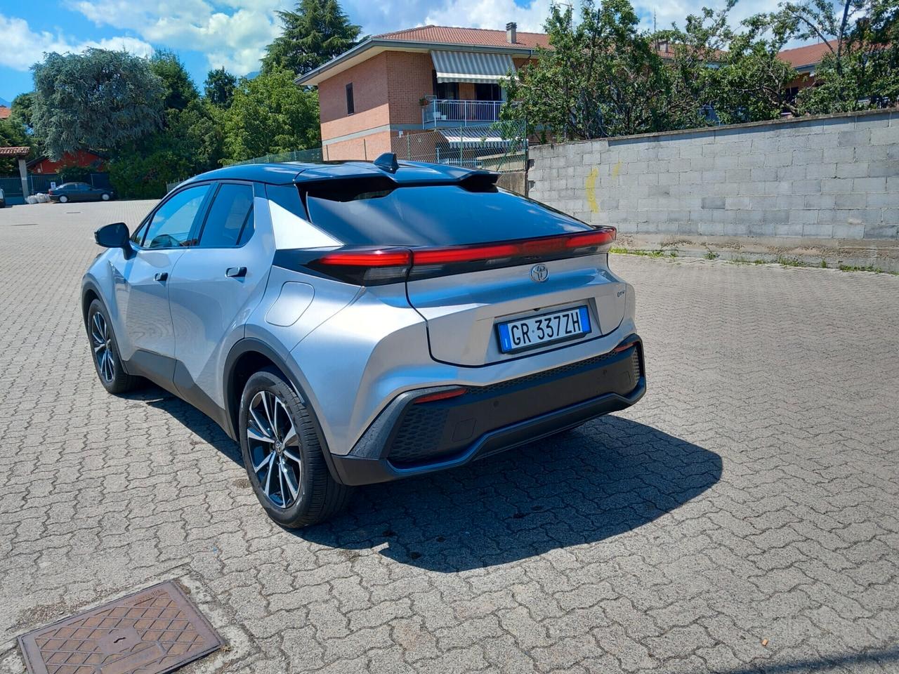 Toyota C-HR 2.0 Hybrid E-CVT Trend