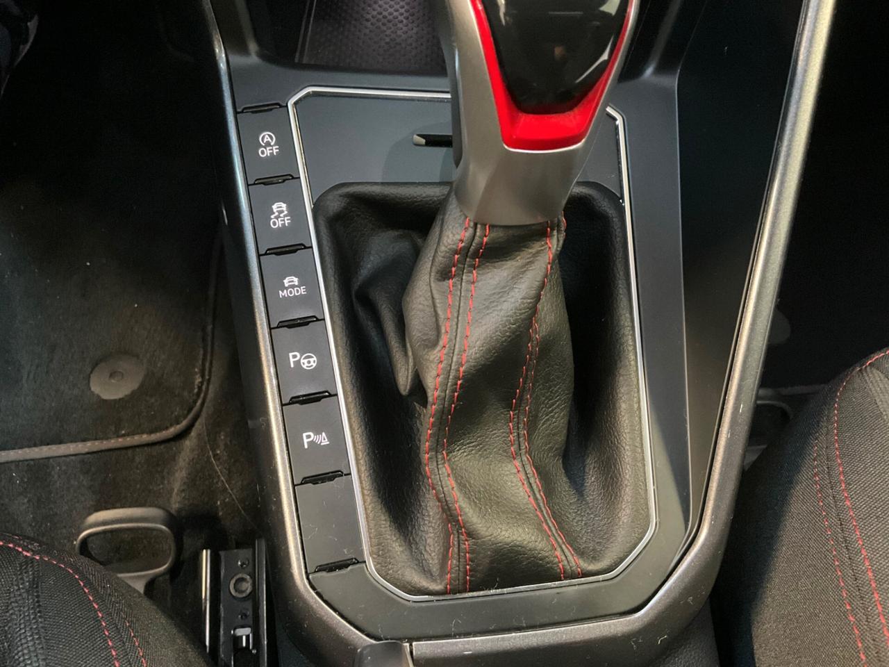 Volkswagen Polo 2.0 TSI DSG GTI