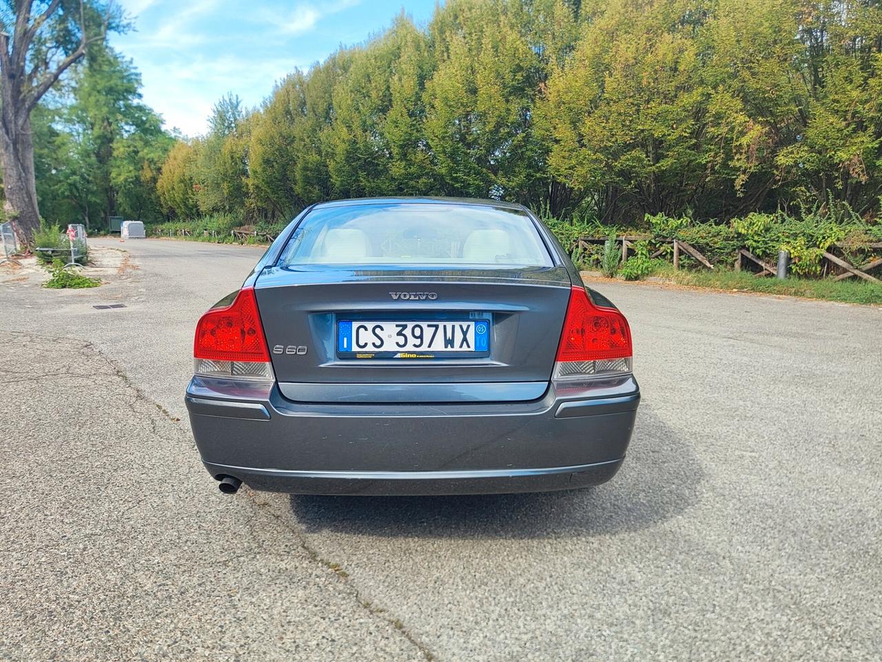 Volvo S60 2.4i benzina