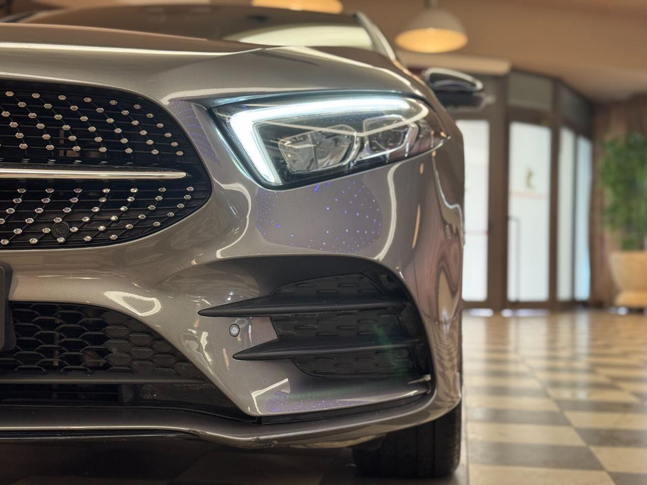 MERCEDES-BENZ A 250 Automatic Premium UniPro Mbux Ambient Light