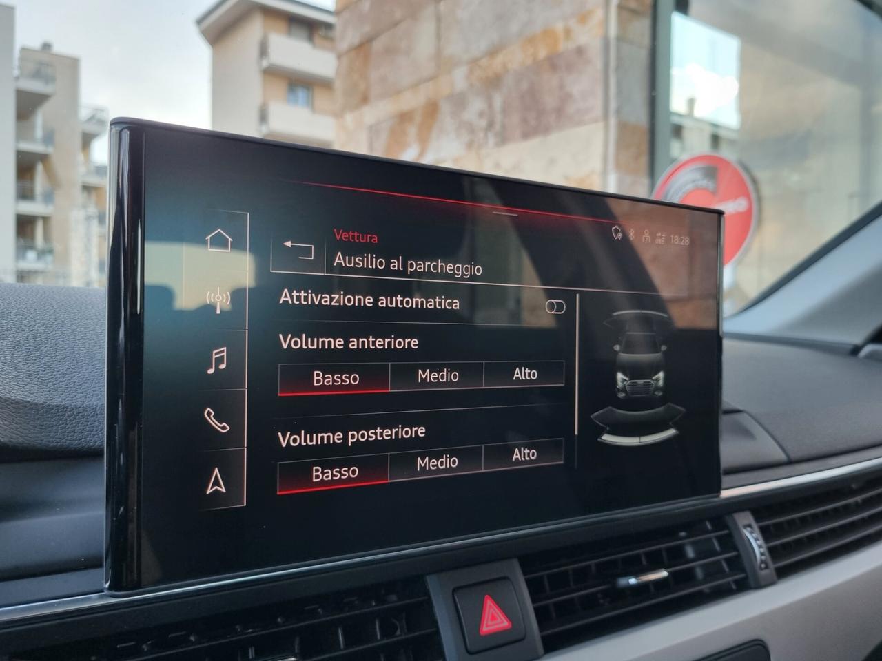 Audi A4 V Avant 30 2.0 tdi mhev 136cv s-tronic