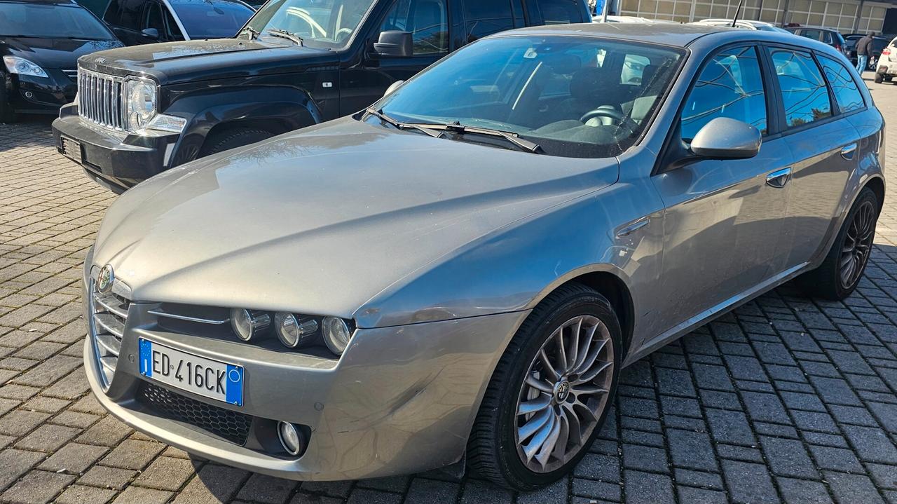 Alfa Romeo 159 2.4 JTDm 200 CV Sportwagon Distinctive Q-Tronic