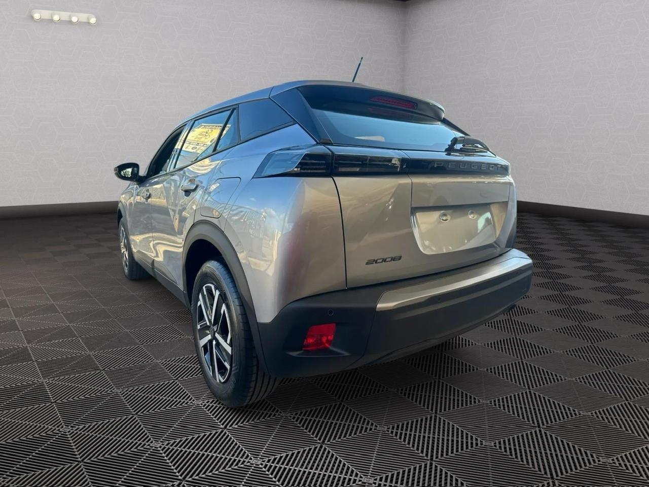 Peugeot 2008 Style 1.2 100cv