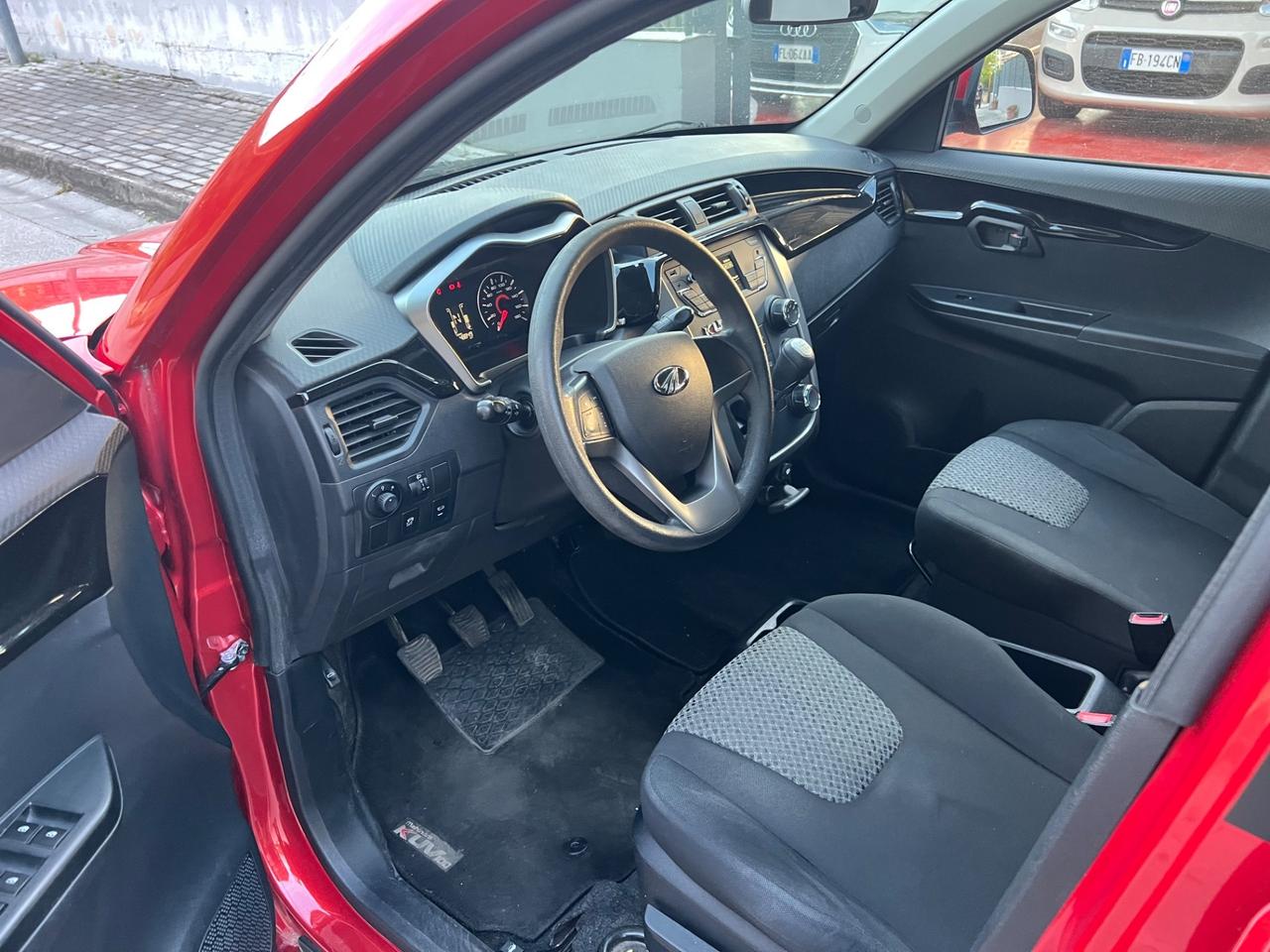 Mahindra KUV100 1.2 VVT K6+ benzina soli 48000km