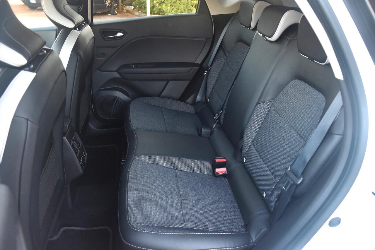 Renault Captur Plug-in Hybrid E-Tech 160cv Intens