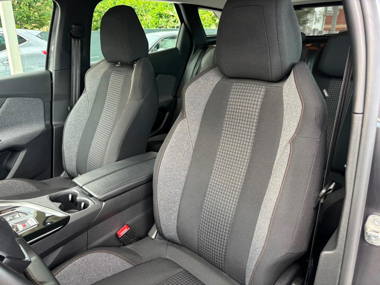 Peugeot 3008 BlueHDi 130 S&S Active Pack