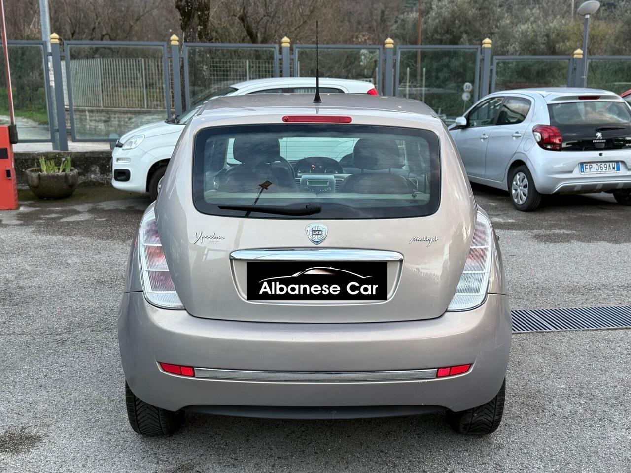 Lancia Ypsilon 1.3 MJT 90 CV Platino