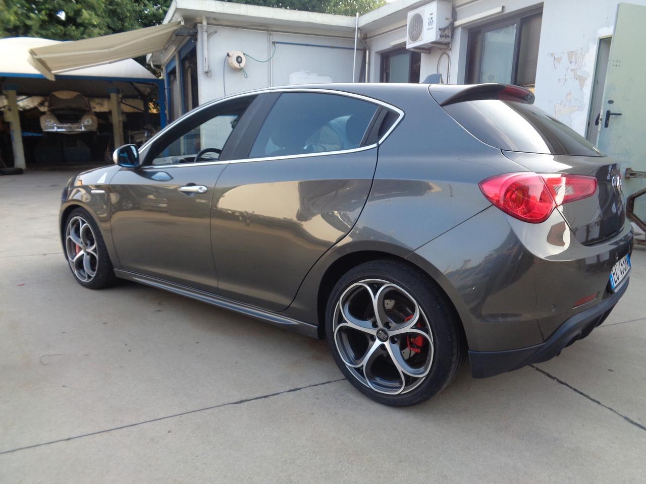 Alfa Romeo Giulietta 1750 TBi Quadrifoglio Verde