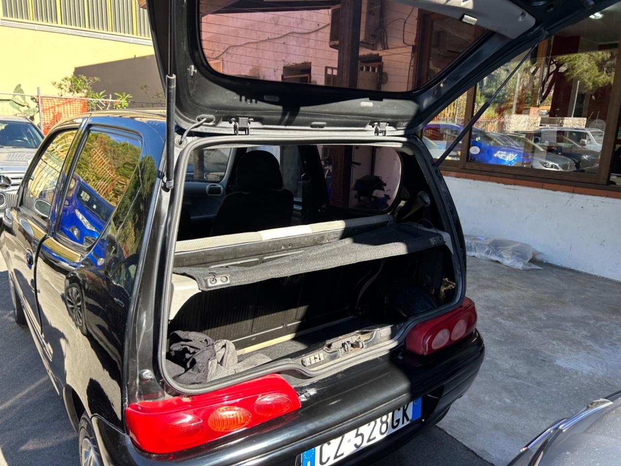 Fiat 600 1.1 Active - Aria Condizionata - Servosterzo - ABS - Vetri Elettrici - Allarme