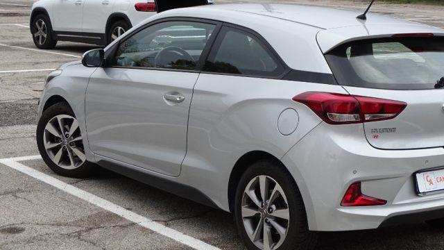 HYUNDAI i20 Coupé 1.2 84 cv, 3p, "Sport", Garanzia...