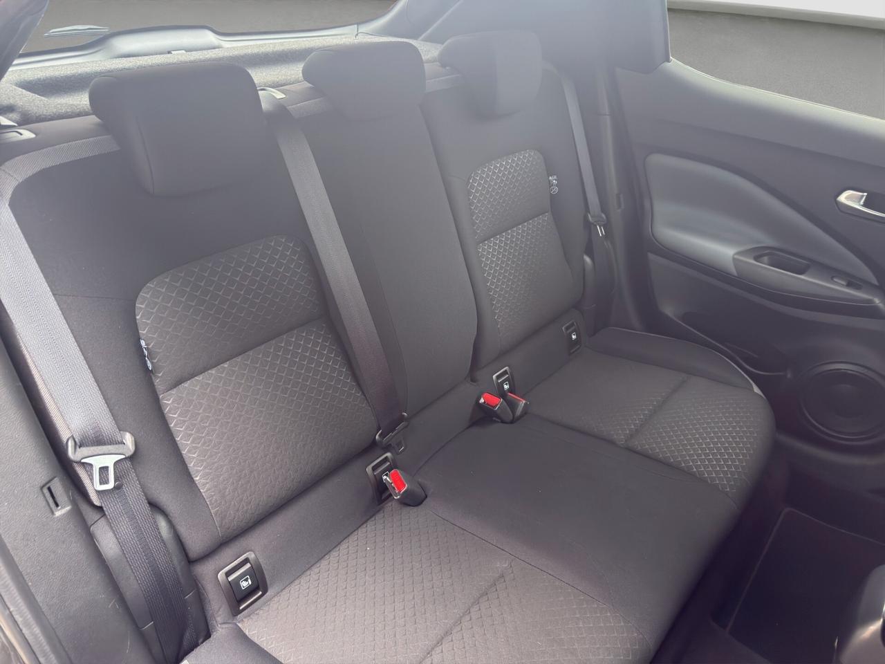 Nissan Juke 1.0 DIG-T 114 CV N-Connecta