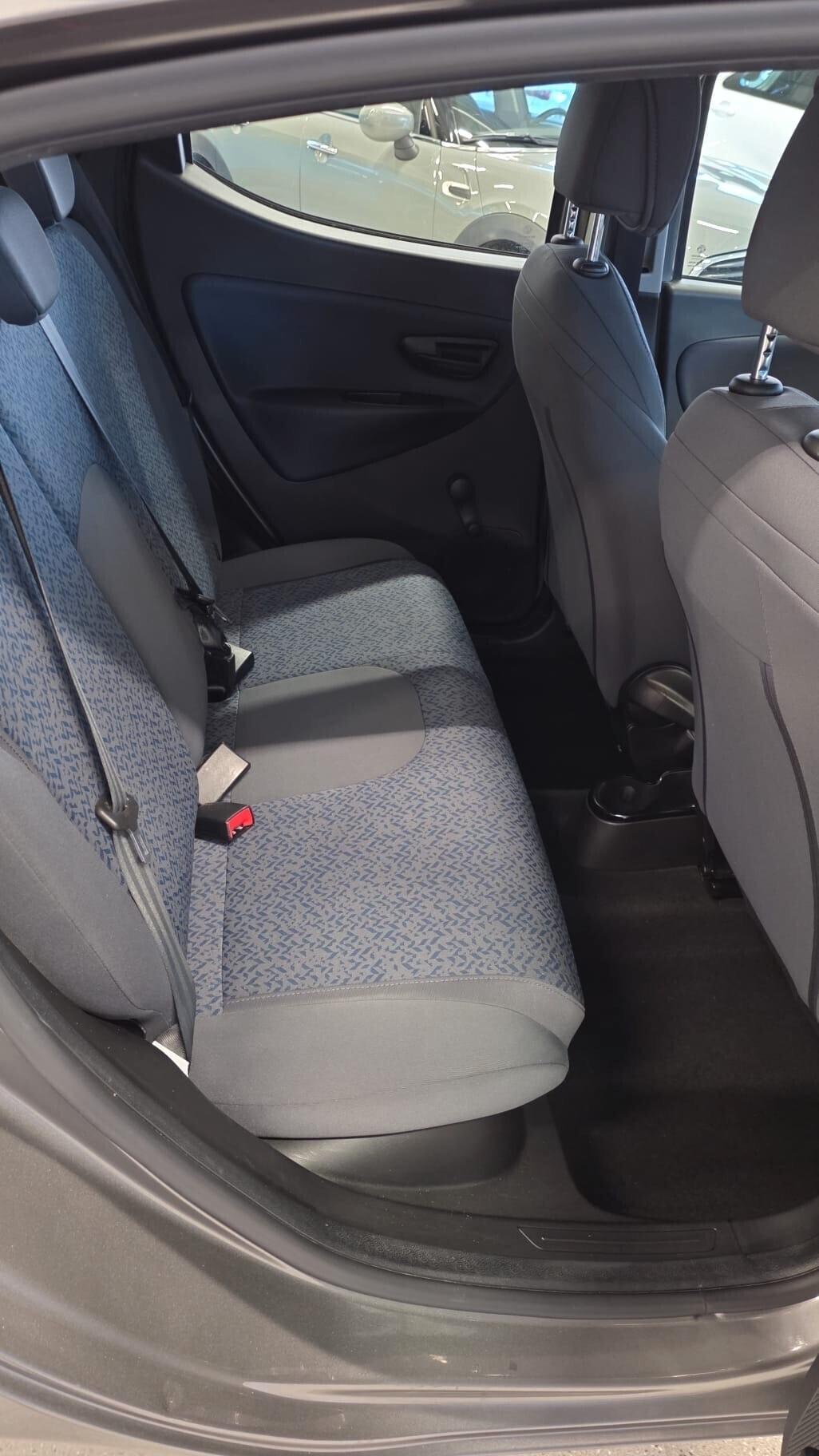 Lancia Ypsilon 1.0 FireFly 5 porte S&S Hybrid Gold