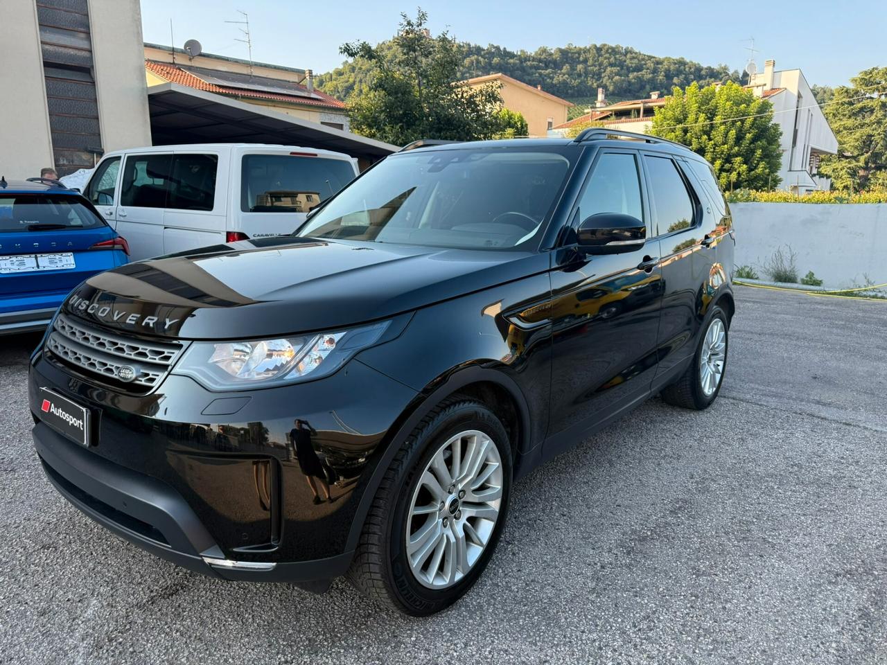 Land Rover Discovery 2.0 TD4 180 CV SE 7 POSTI
