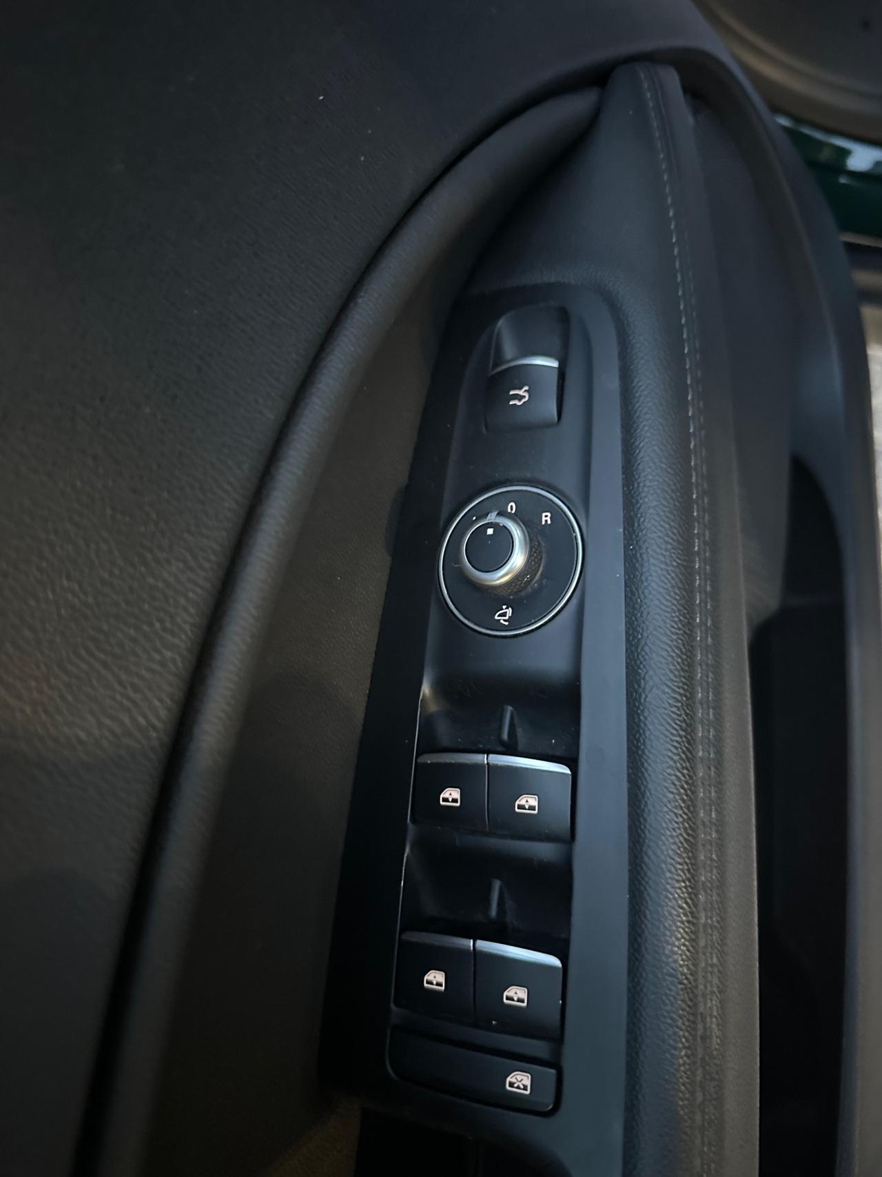 Alfa Romeo Stelvio 2.2 Turbodiesel 160 CV AT8 RWD Business
