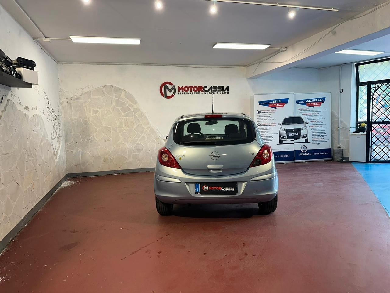 Opel Corsa 1.2 3 porte Club
