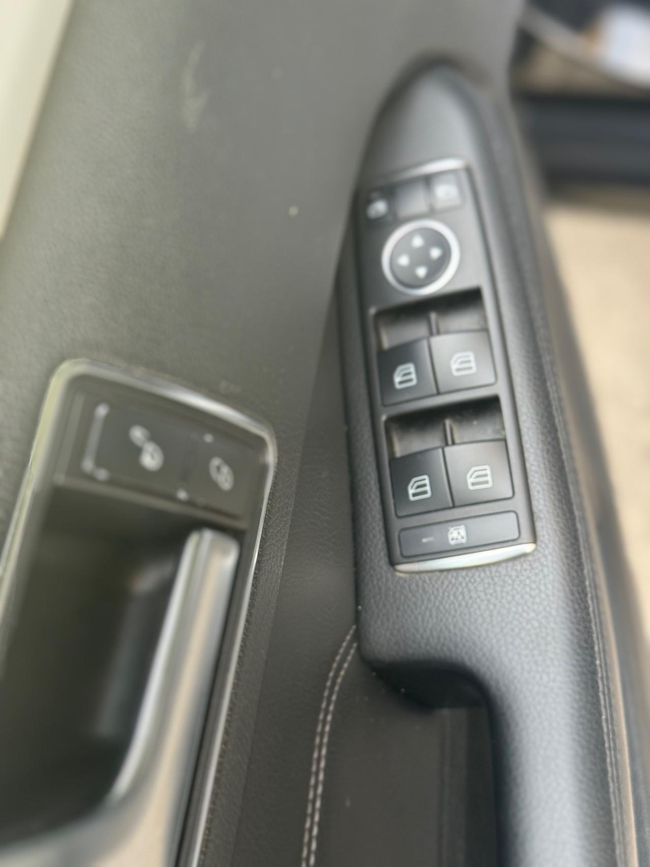 Mercedes-benz E 200 BlueTEC Executive