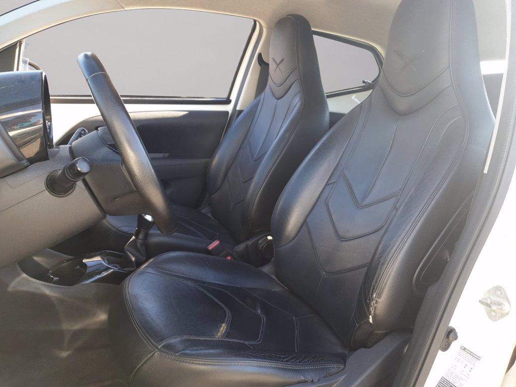 TOYOTA Aygo 5p 1.0 x-play my15 del 2015