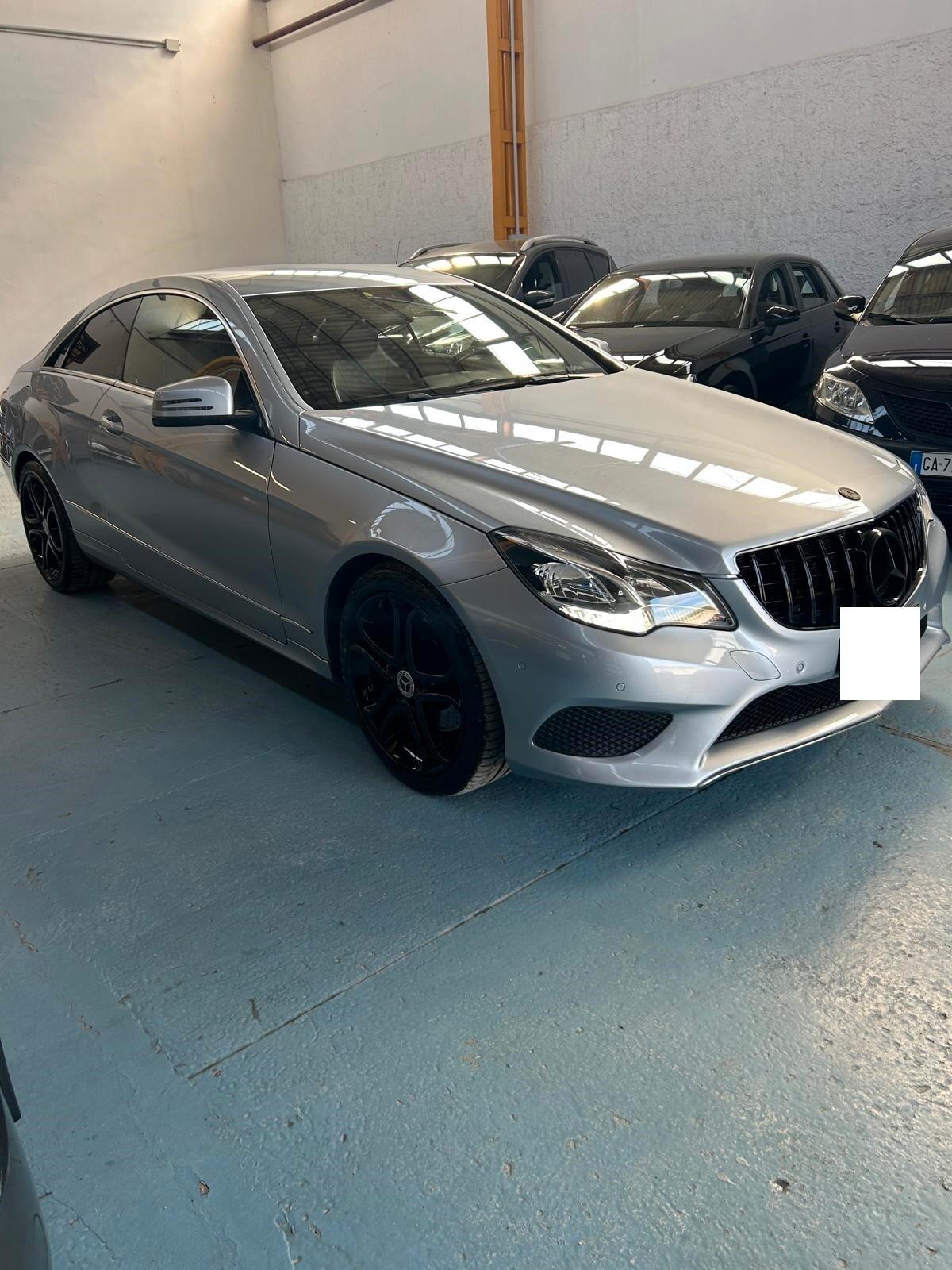Mercedes-benz E 220 CDI Coupé Premium