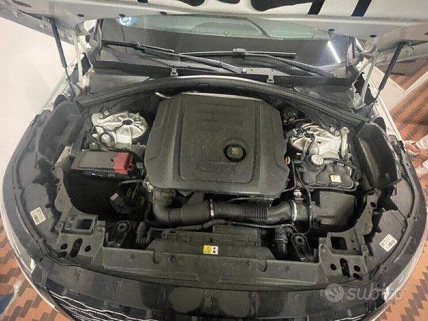 Land Rover Range Rover Velar 2.0D I4 180 CV