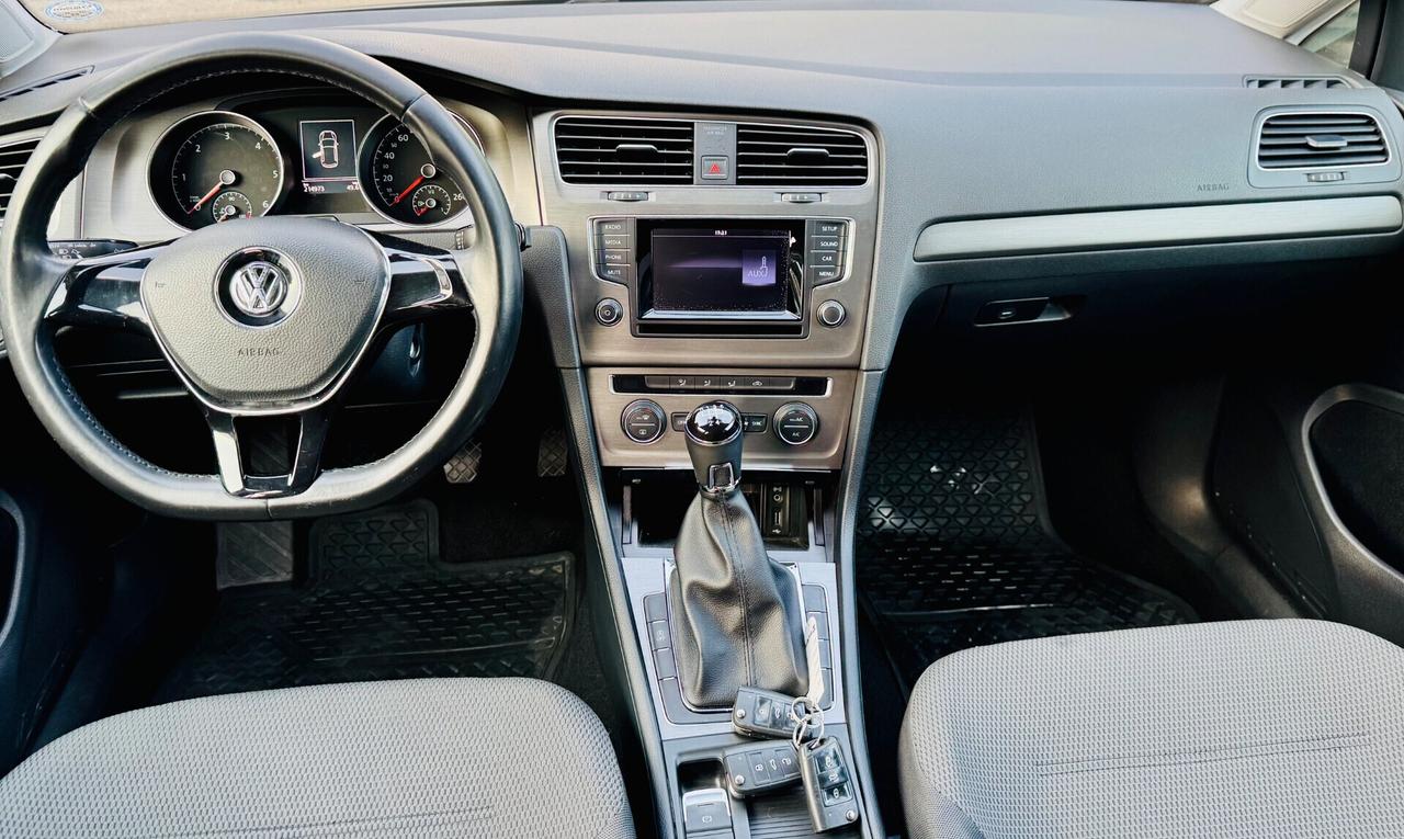 Volkswagen Golf 1.6 TDI 5p. Trendline BlueMotion