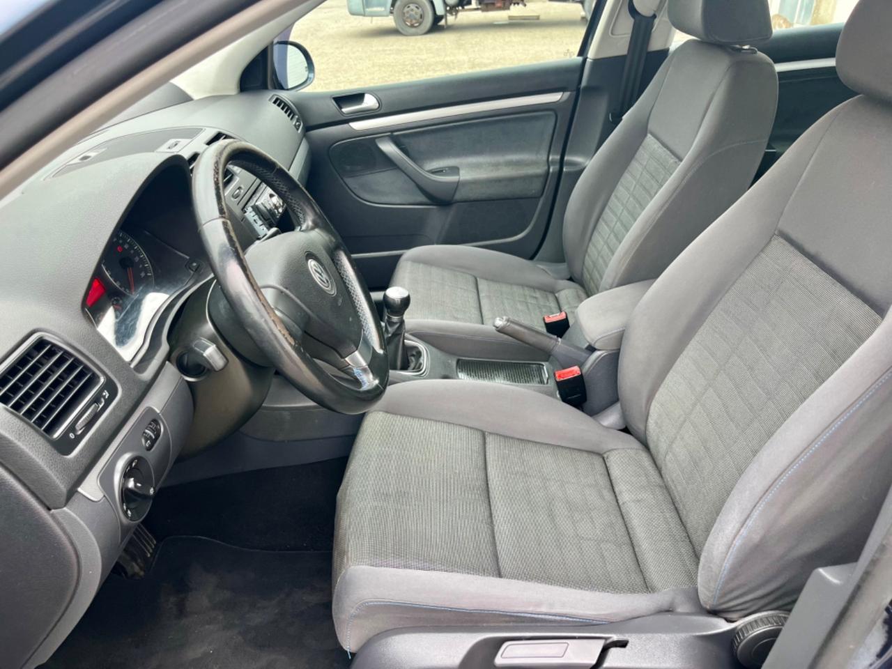 VW Golf 1.6benz 2007 154.000km cinghia e tagliando fatti