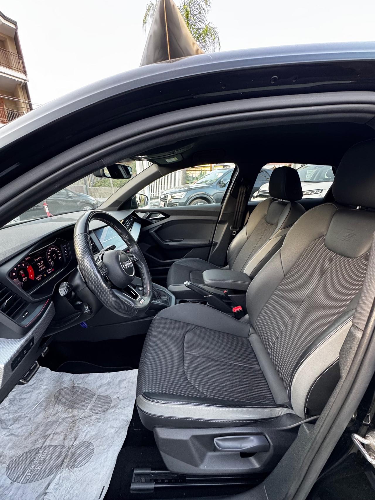 Audi A1 SPB 30 TFSI S tronic line edition