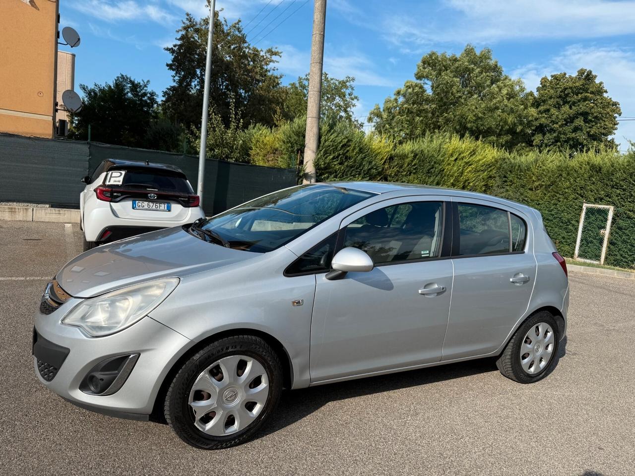 Opel Corsa 1.2 Gpl - NEOPATENTATI - 12 MESI DI GARANZIA -