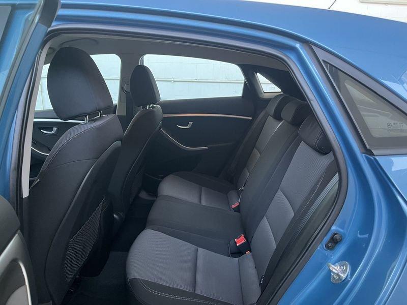 Hyundai i30 i30 5p 1.6 crdi Comfort 110cv auto