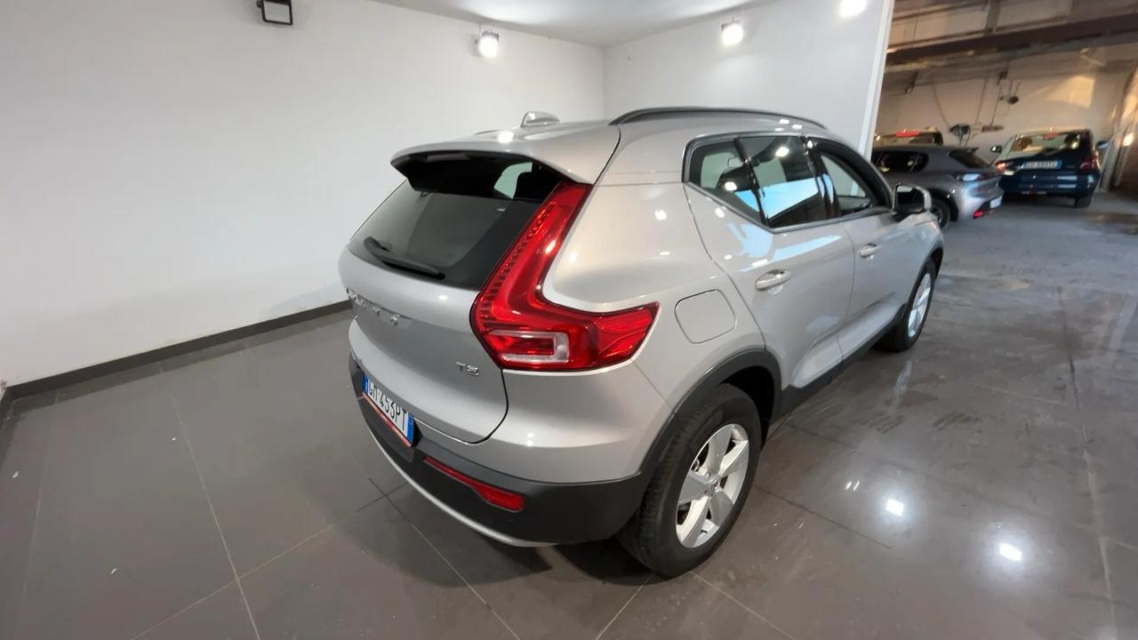 Volvo XC40 T2 Essential