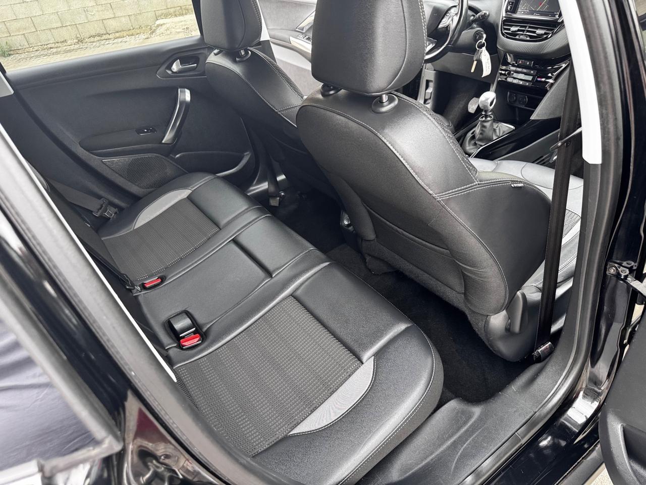 Peugeot 2008 BlueHDi 100 neopatentati euro 6b