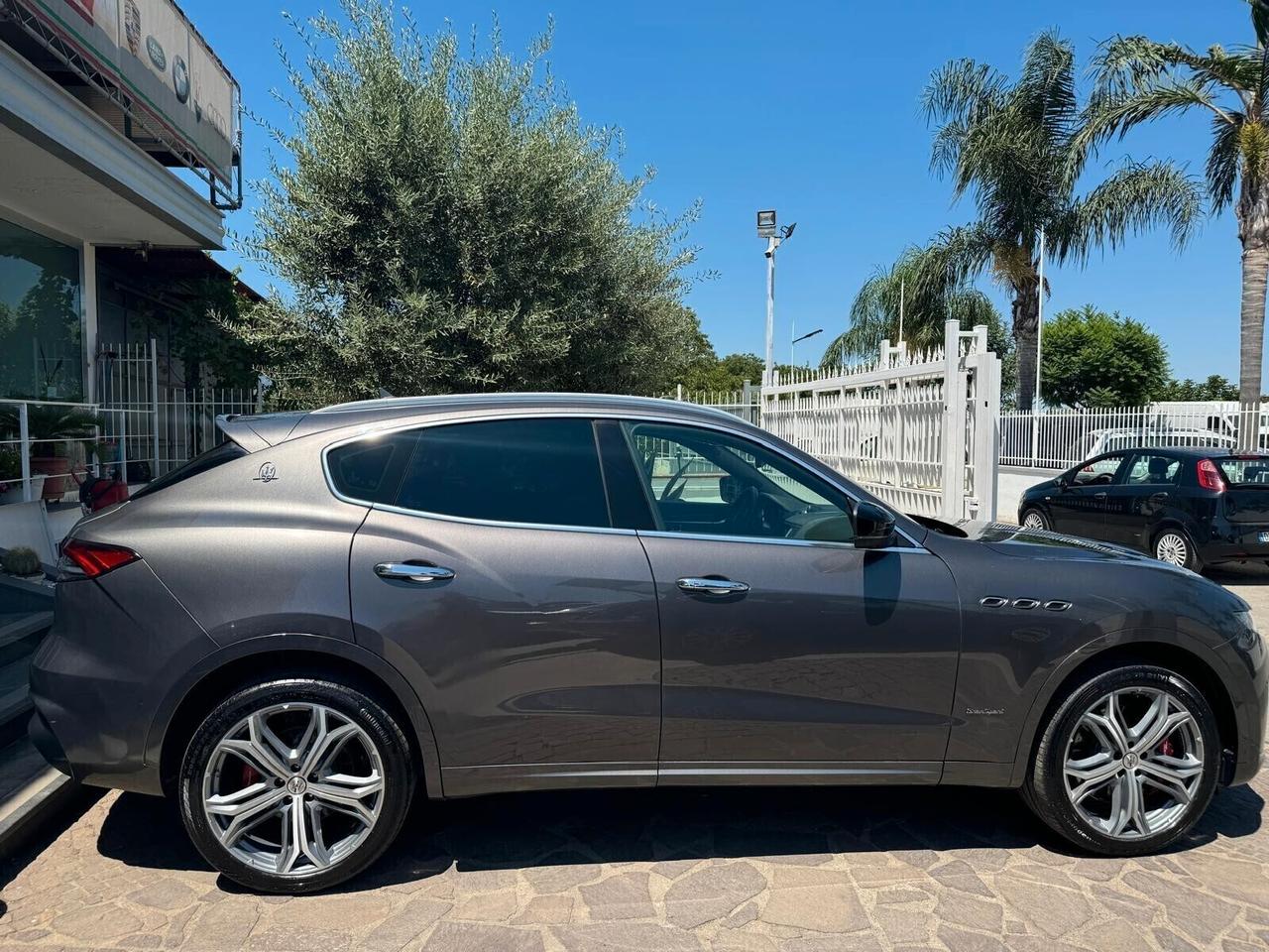 Maserati Levante VULCANO 3.0 V6 LIMITED EDITION Gransport ONE OF 150 ANNO 2020