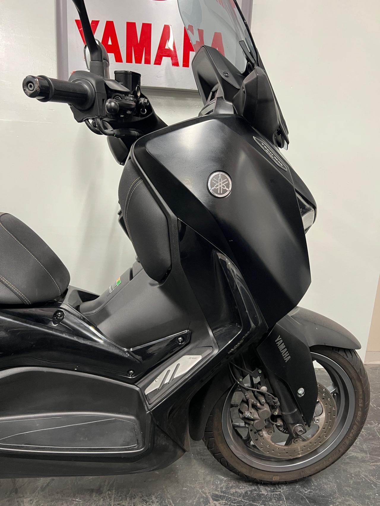 Yamaha X-Max 300 tech max