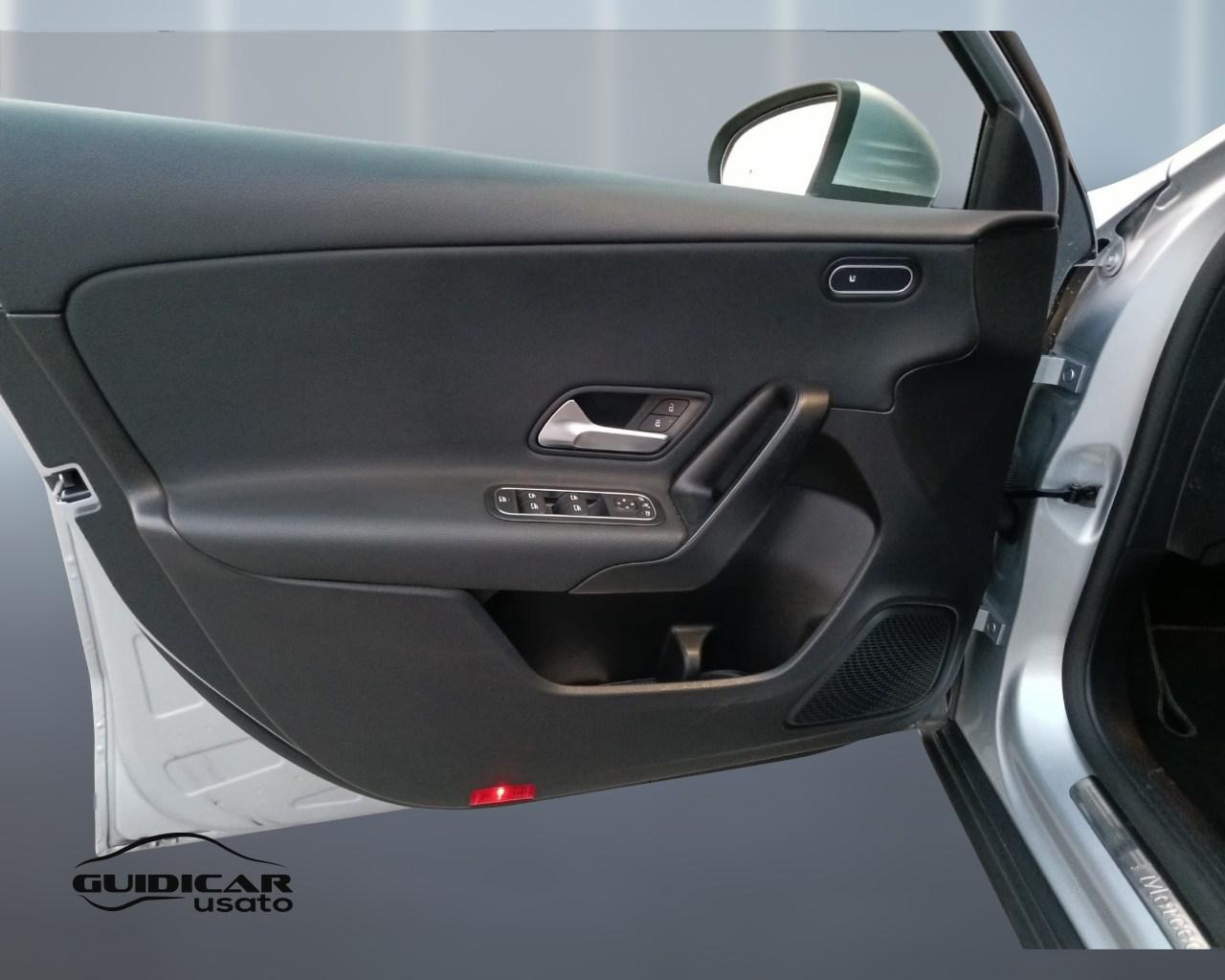 Mercedes-Benz Classe A - W177 2023 - A 180 d Advanced auto