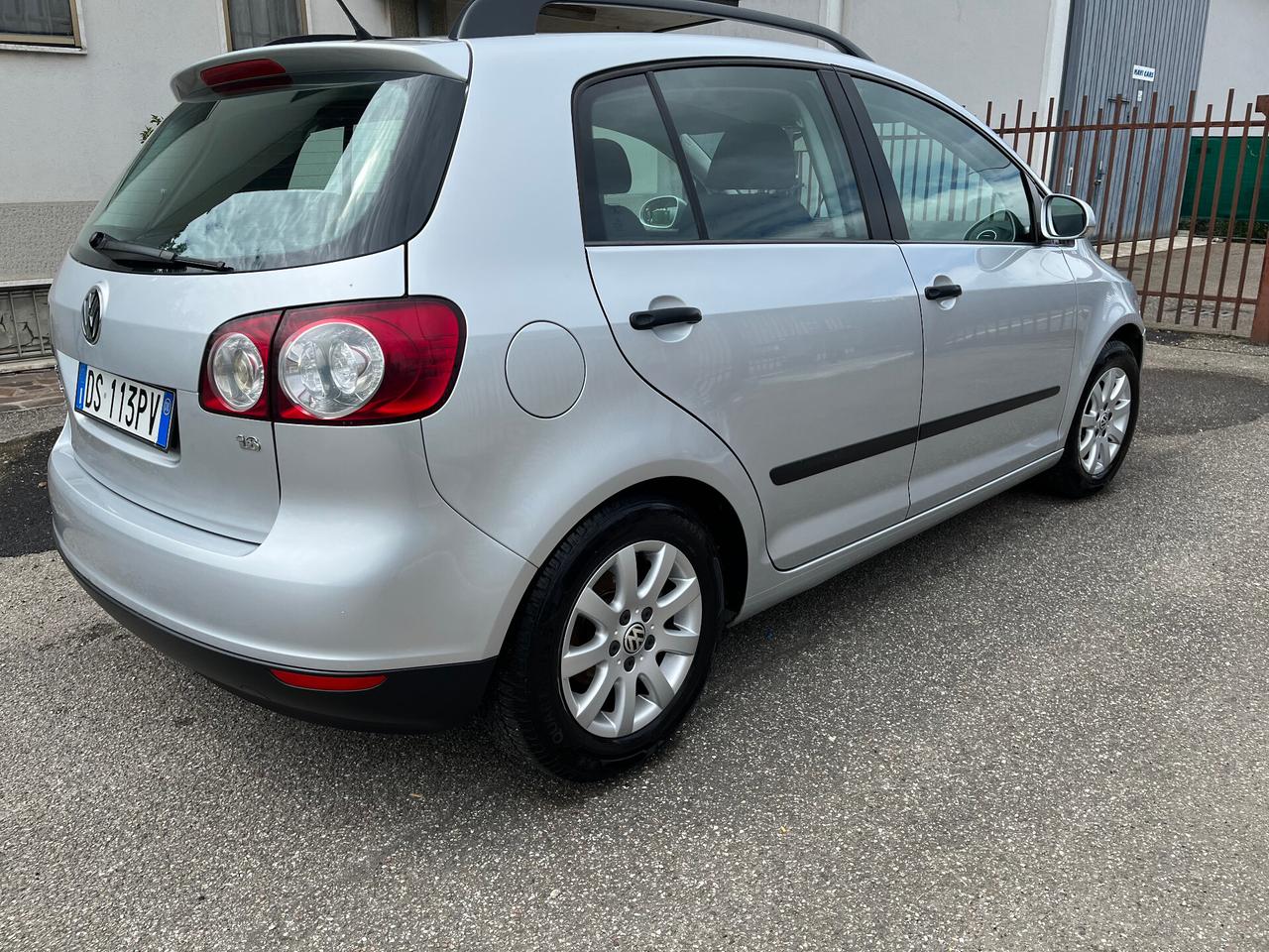 Volkswagen Golf Plus Golf 1.6 5p. GPL