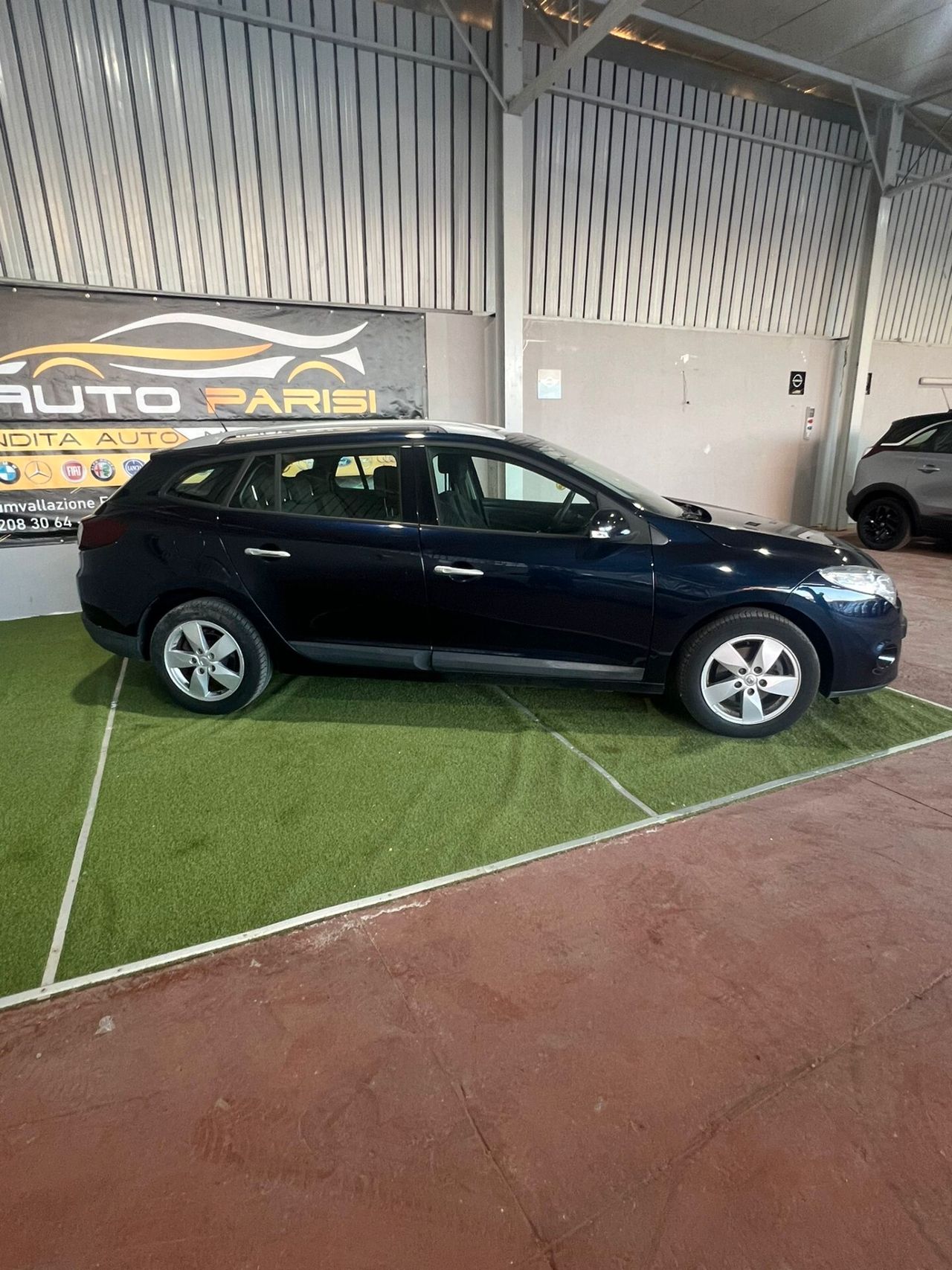 Renault Megane 2010 photo 3