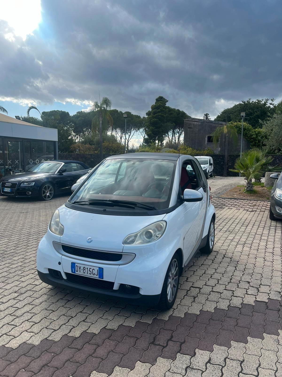 Smart ForTwo 1000 52 kW MHD coupé passion