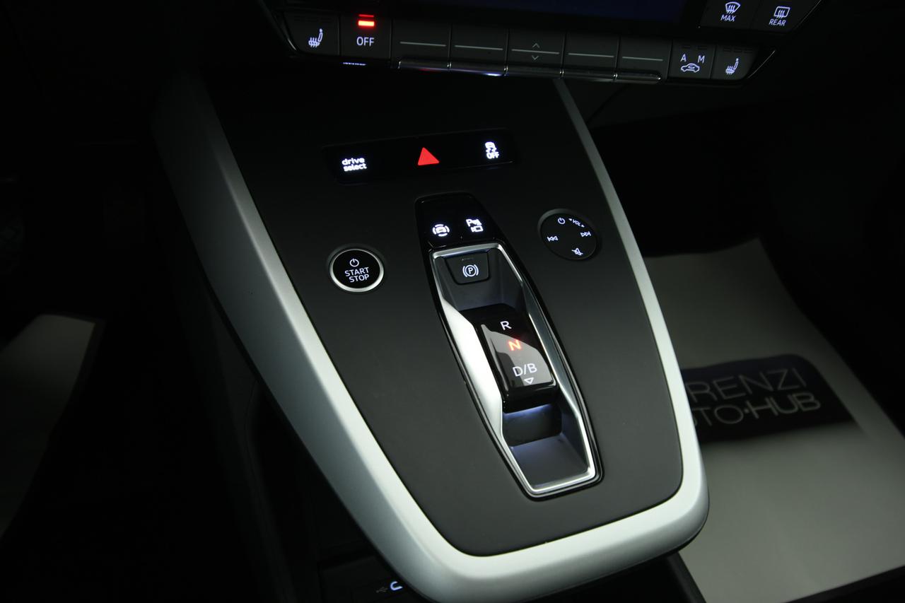 AUDI Q4 Sportback e-tron 40 CAMERA+ACC+APP CONNECT